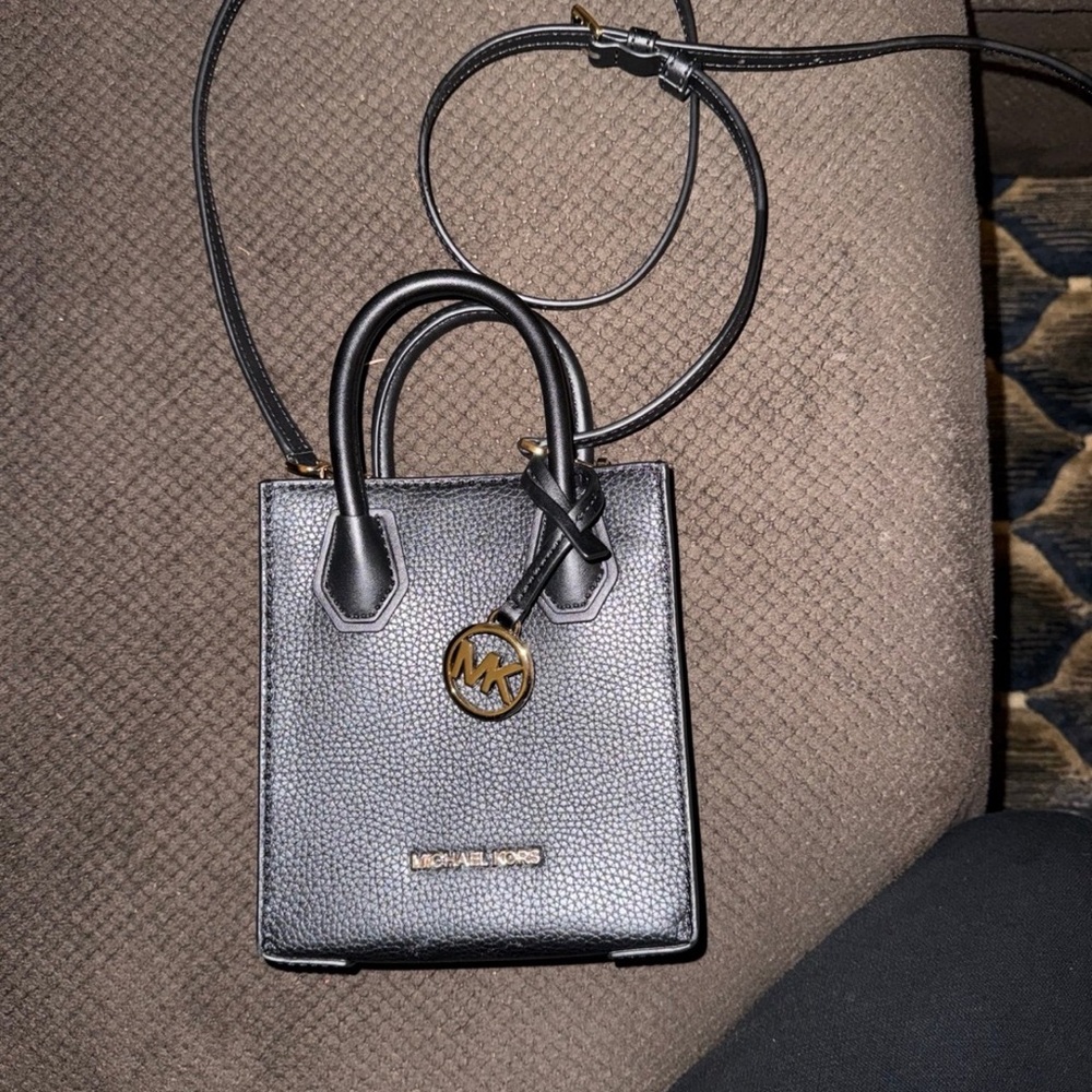 Michael Kors Mercer XS Leather Crossbody Bag